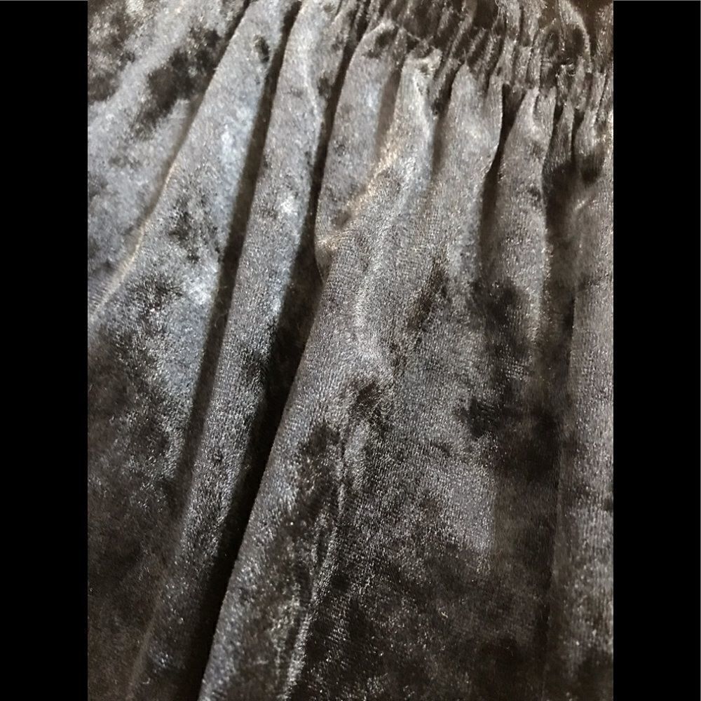 Gap Velvet Top  - Picture 4 of 6